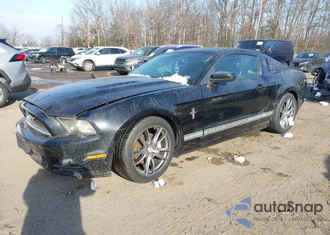 2013 Ford Mustang V6 Premium from USA, damaged, VIN 1ZVBP8AM4D5212538